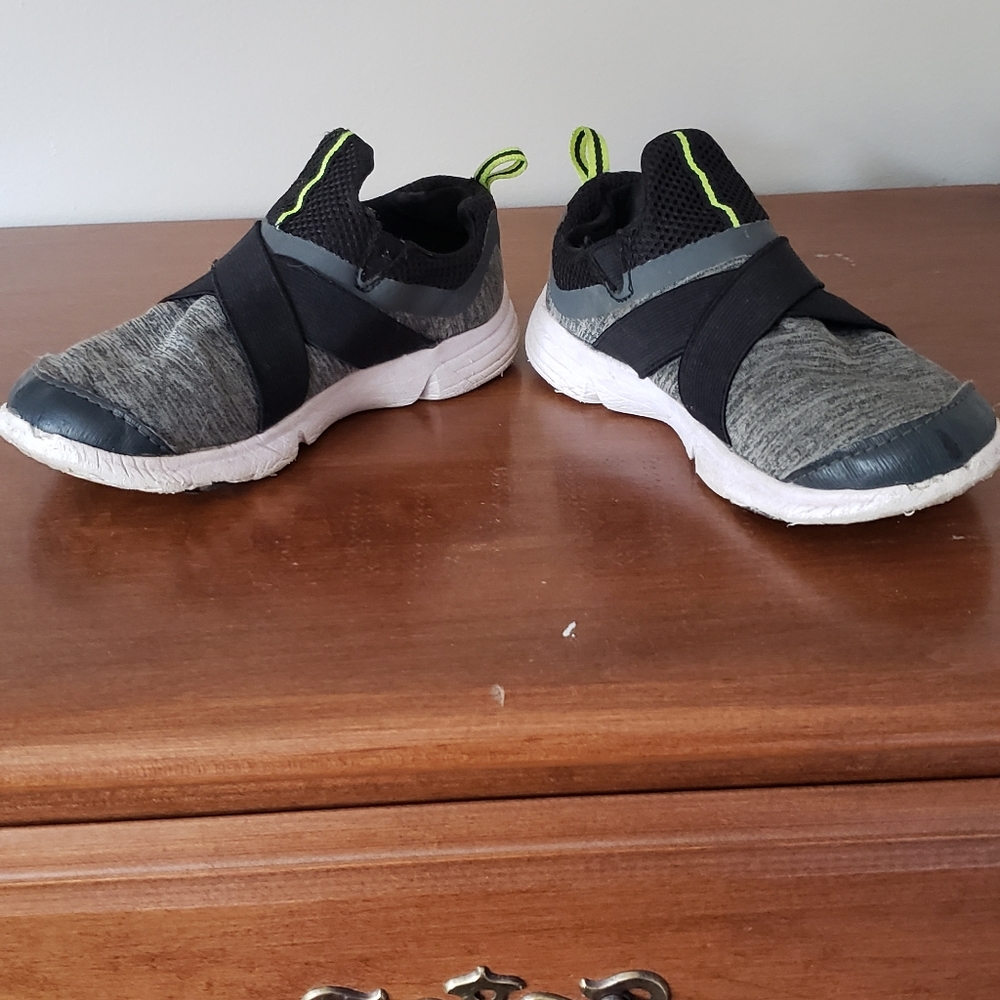 Kids shoes